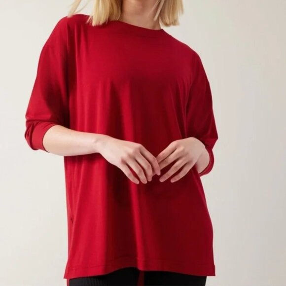 Athleta Inspire Top 3/4 Sleeve Crew Neck Tunic in Red, size M - Picture 1 of 10